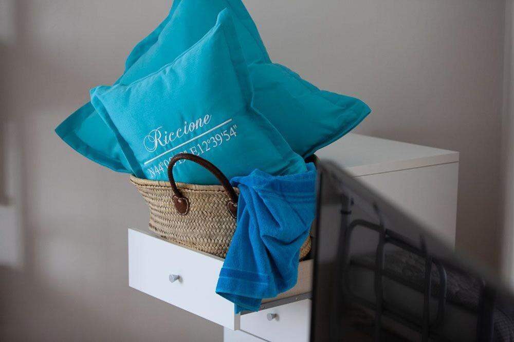 Trilocale Luna Riccione Eksteriør billede